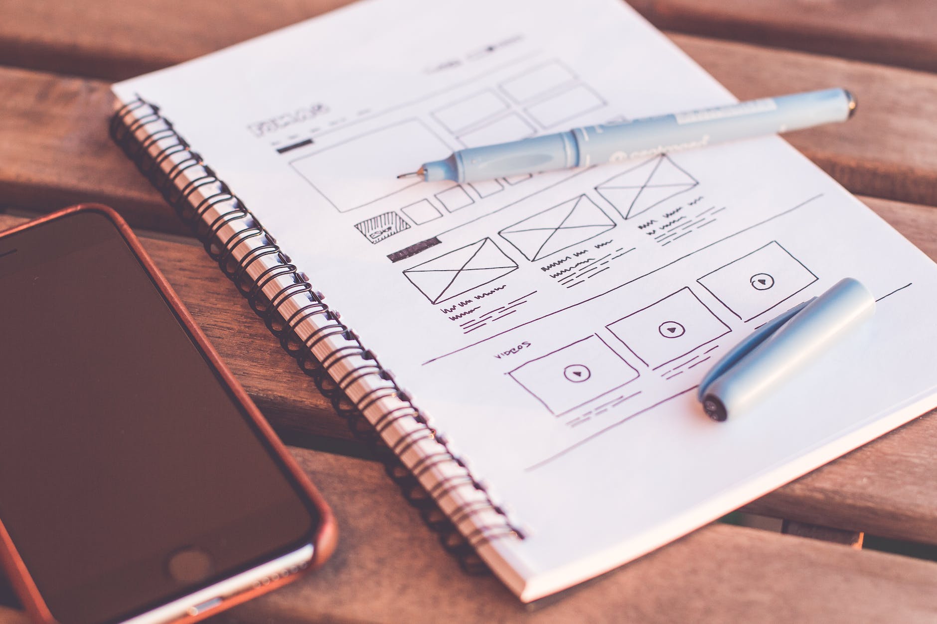Diş kliniği web sitesi nasıl olmalı? Randevu formunu dolduran hasta tasarımı